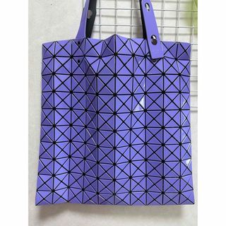 イッセイミヤケ(ISSEY MIYAKE)のISSEYMIYAKE BAOBAO バッグ 10×10(ショルダーバッグ)