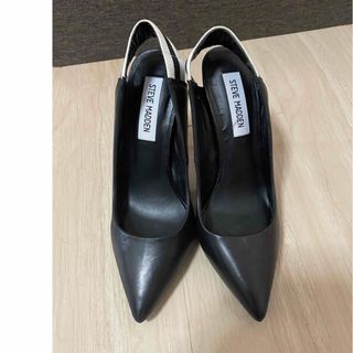 スティーブマデン(Steve Madden)の値下げ！STEVE MADDEN 黒パンプス　23.5相当(ハイヒール/パンプス)