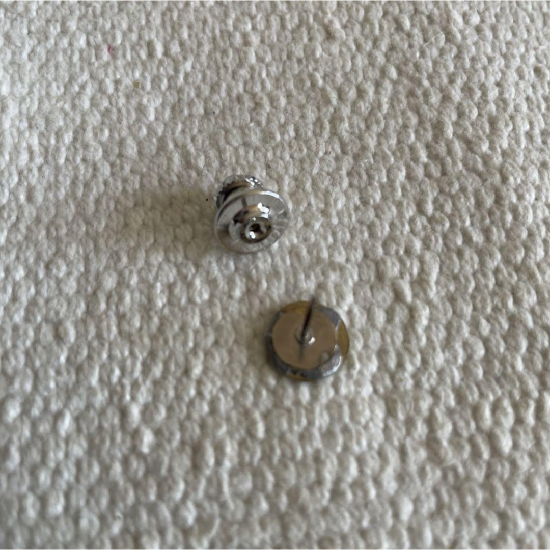 ハンドメイド　鍛金　真鍮　丸　小さめ　タイピン　ピンバッチ メンズのアクセサリー(その他)の商品写真