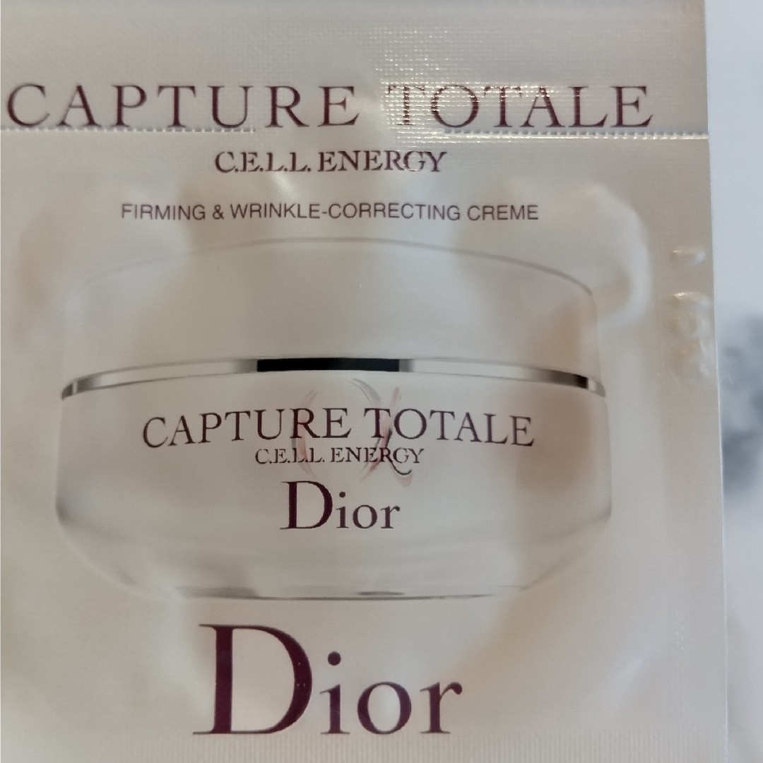 Dior(ディオール)の新品♡Dior♡カプチュールトータル セル ENGY アイセラム クリーム コスメ/美容のキット/セット(サンプル/トライアルキット)の商品写真