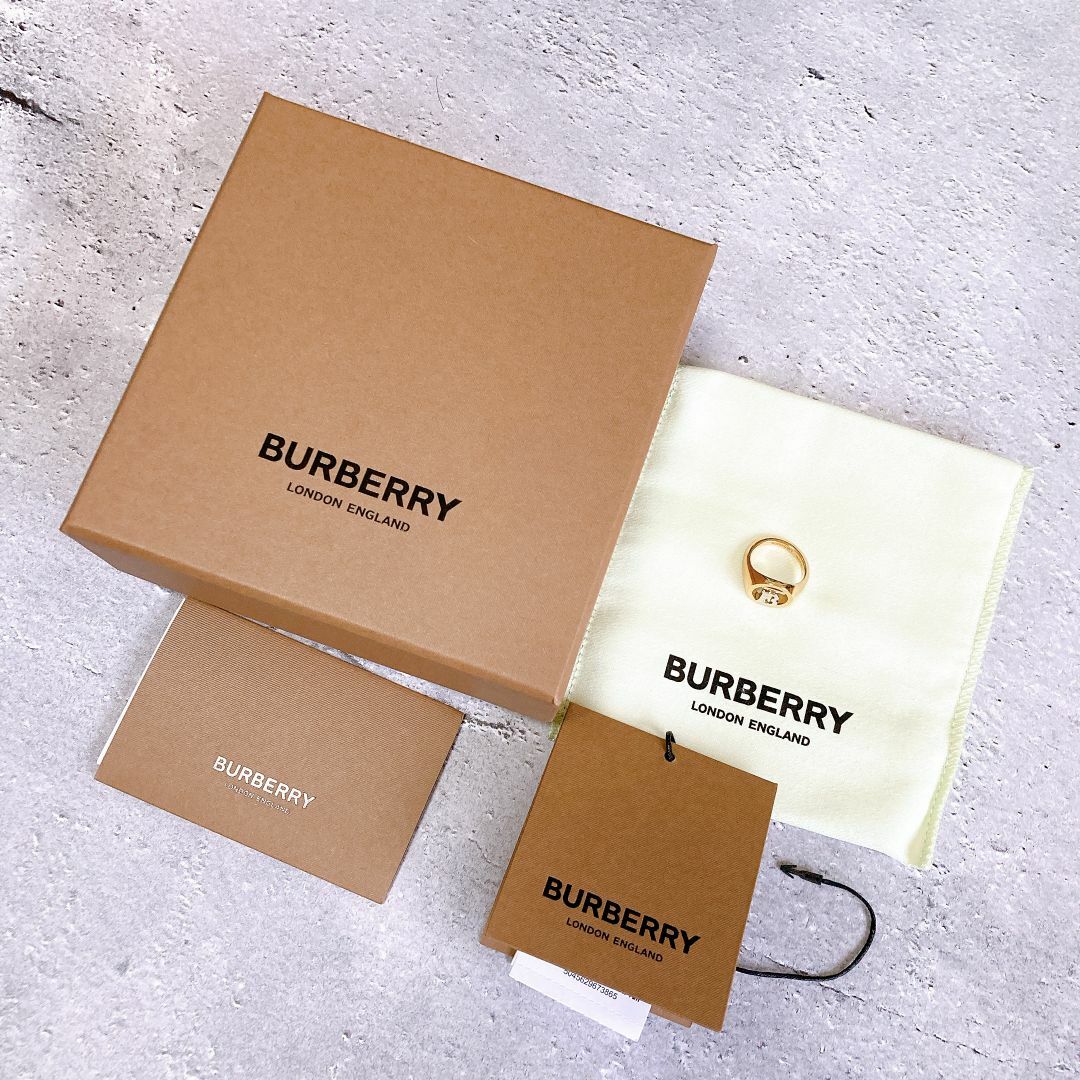 BURBERRY(バーバリー)の定価¥52,800 BURBERRY 真鍮 シグネットリング イタリア製 レディースのアクセサリー(リング(指輪))の商品写真