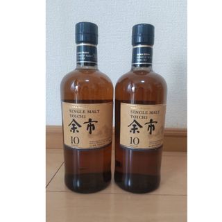 冷暗所で保管しています桜尾ジン ホワイトハーブス　700ml×2本