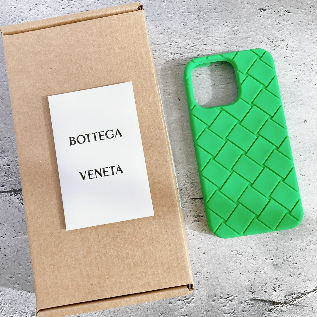 Bottega Veneta(ボッテガヴェネタ)の定価¥30,800 BOTTEGA VENETA iPhone13 Proケース スマホ/家電/カメラのスマホアクセサリー(iPhoneケース)の商品写真