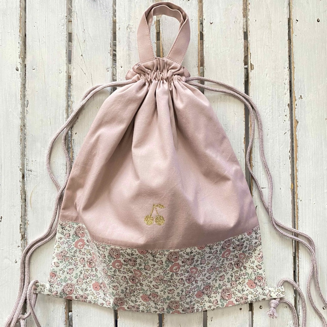 nk様☆リバティプリント使用×さくらんぼワッペンレッスンバッグ nk様☆リバティプリント使用×さくらんぼワッペンレッスンバッグ