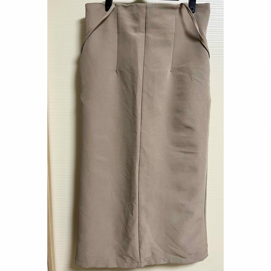 サスペンダー付きタイトスカート レディースのスカート(ひざ丈スカート)の商品写真