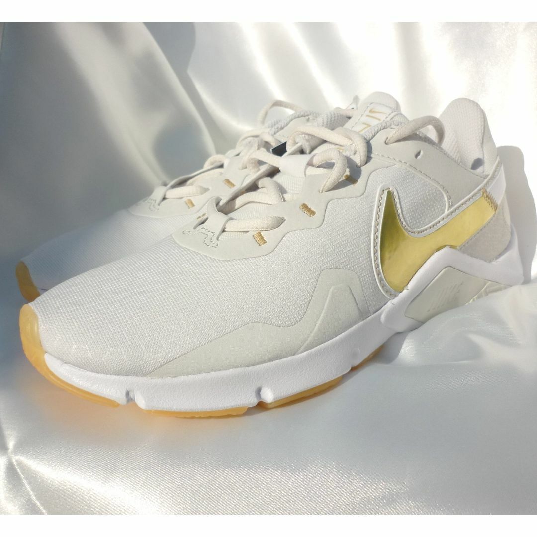 NIKE - ラス1〜新品24cmナイキ白金スウッシュランニングシューズ