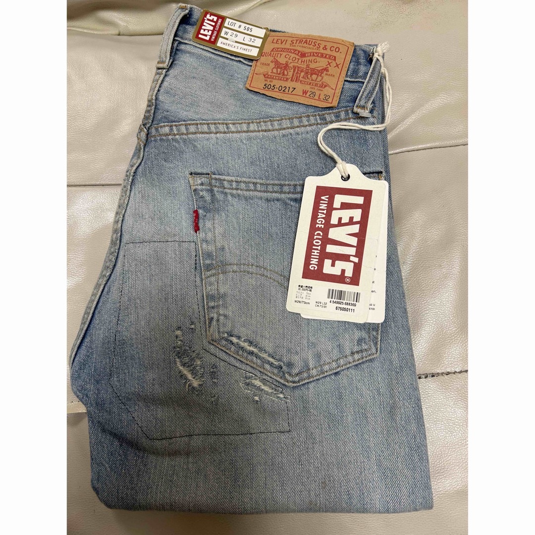 Levi's(リーバイス)のリーバイス　ダメージ　新品未使用　W29 メンズのパンツ(デニム/ジーンズ)の商品写真