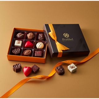 新品未開封　プラリベル　チョコレート　バレンタイン　期間限定　高級(菓子/デザート)