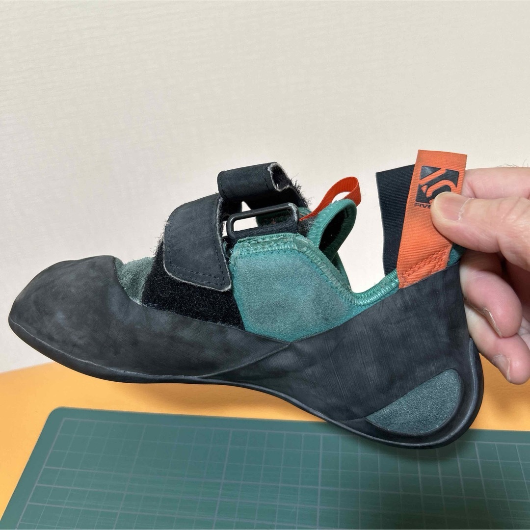 FIVE TEN(ファイブテン)のadidas ファイブテン　アシムVCS US6 24.0㌢ スポーツ/アウトドアのアウトドア(登山用品)の商品写真