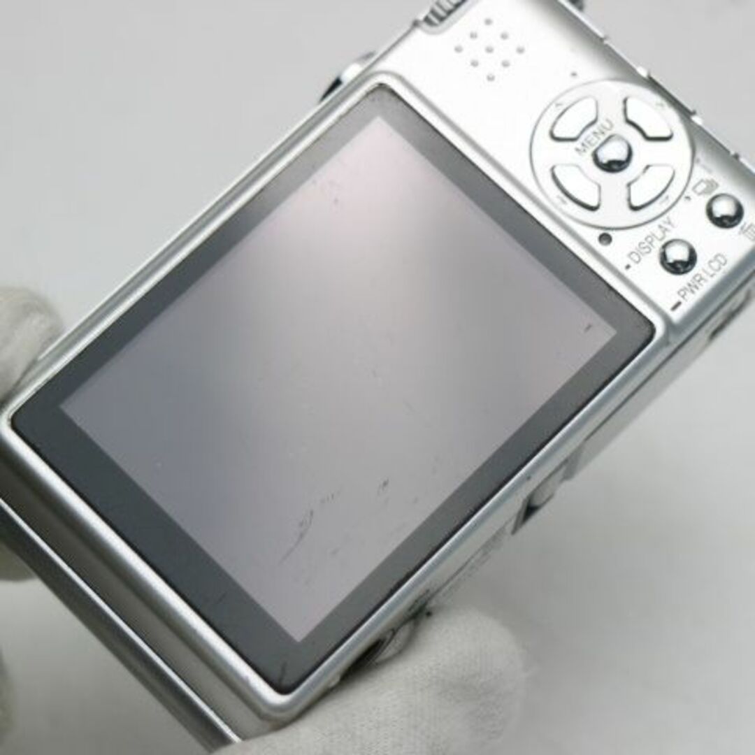 Panasonic(パナソニック)の良品中古 DMC-FX9 シルキーシルバー  M555 スマホ/家電/カメラのカメラ(コンパクトデジタルカメラ)の商品写真