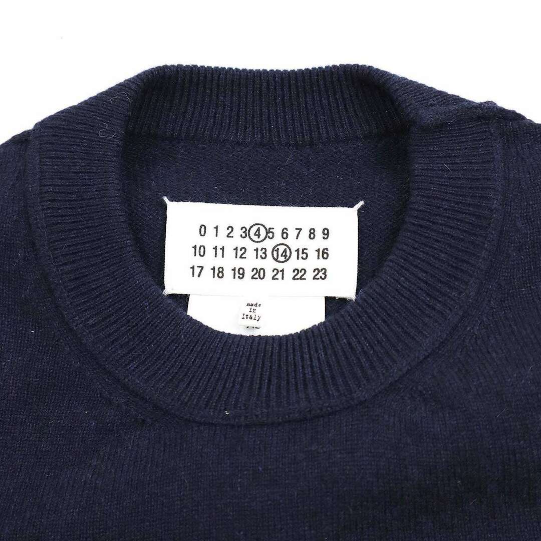 Maison Martin Margiela(マルタンマルジェラ)のMaison Margiela4 14 メゾン マルジェラ 22AW エコカシミヤクルーネックニットセーター SI0HA0002 S17809 ネイビー XS メンズのトップス(ニット/セーター)の商品写真