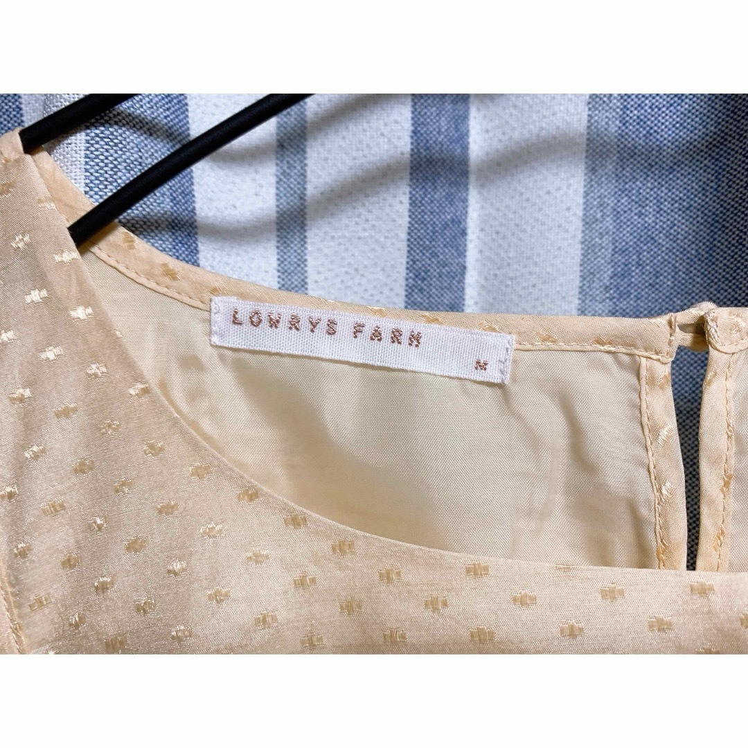 LEPSIM LOWRYS FARM(レプシィムローリーズファーム)の[美品] LOWRYS FARM ドット柄ノースリーブワンピース レディースのワンピース(ひざ丈ワンピース)の商品写真