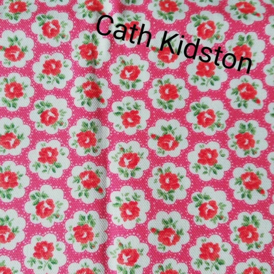 Cath Kidston(キャスキッドソン)のCath Kidston　キャスキッドソン　プロヴァンスローズ柄生地　新品 ハンドメイドの素材/材料(生地/糸)の商品写真