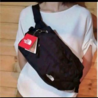 ザノースフェイス(THE NORTH FACE)の【未開封新品】ノースフェイス　ボディバック　8L 黒　男女兼用　サイドポケット(ボディバッグ/ウエストポーチ)