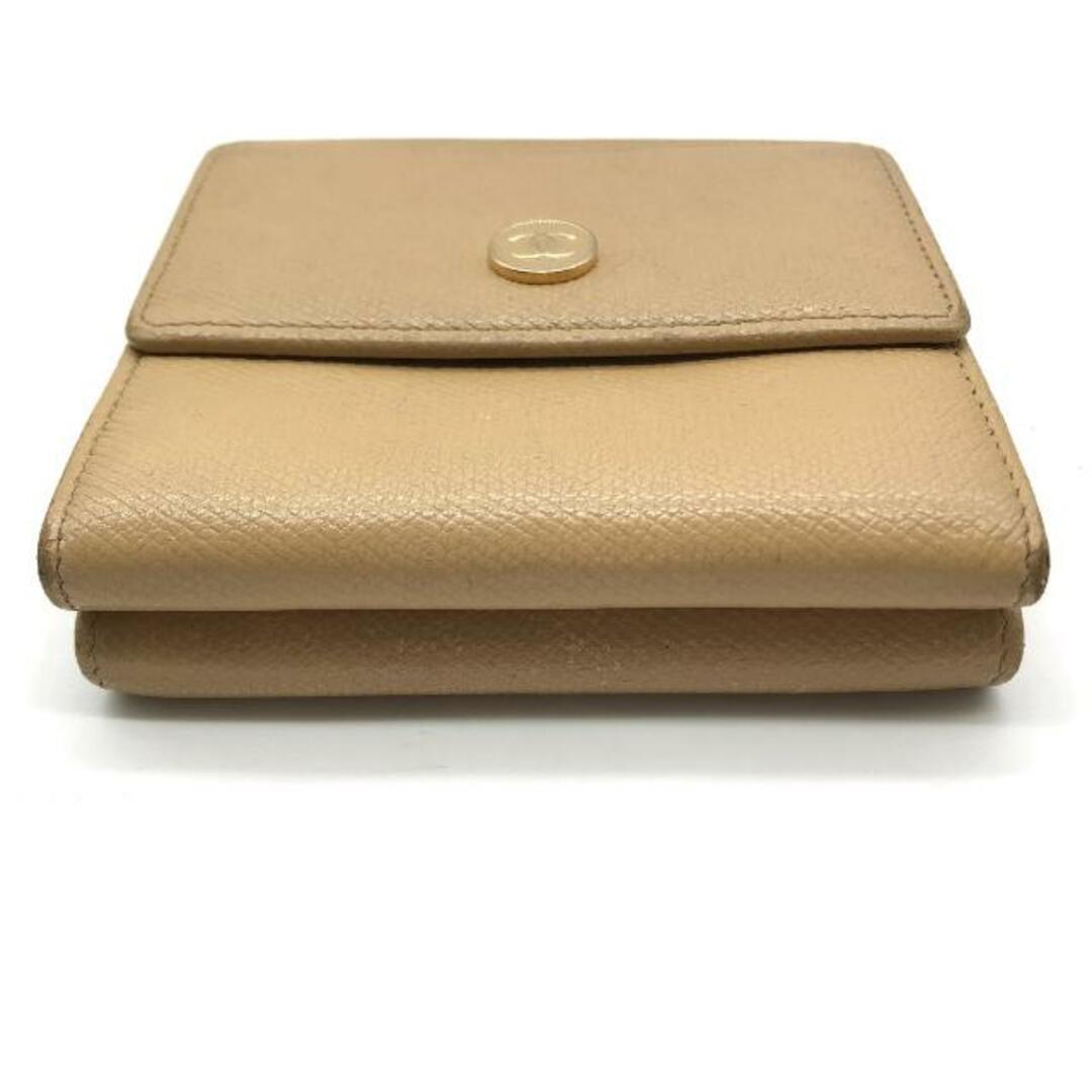 CHANEL(シャネル)のCHANEL シャネル ココボタン 二つ折り 財布 ベージュ 8番台 シール有 k35 レディースのバッグ(その他)の商品写真