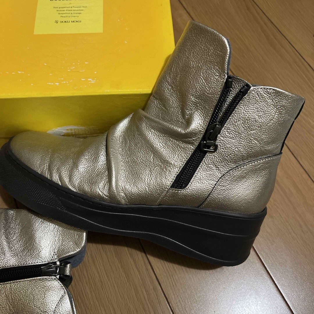 VITA NOVA ショートブーツ　新品 レディースの靴/シューズ(ブーツ)の商品写真
