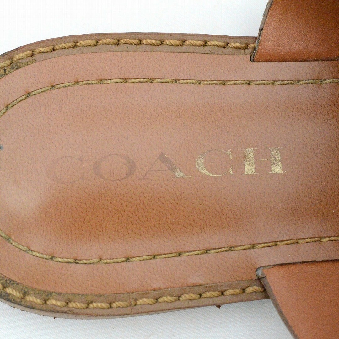 COACH(コーチ)のコーチ（COACH） シグネチャー レディースサンダル C4390 サイズ8 ベージュ 【中古】 JA-18588 レディースのファッション小物(財布)の商品写真