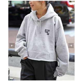 ドゥーズィエムクラス(DEUXIEME CLASSE)の新品タグ付　Deuxieme Classe　BTN Short Hoodie(パーカー)