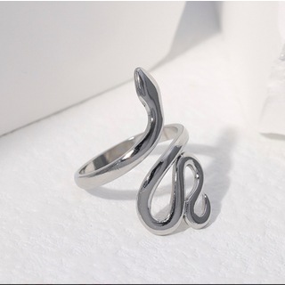 ラスト1品★リング　指輪　韓国　シルバーアクセサリー　シンプル　　レディース(リング(指輪))