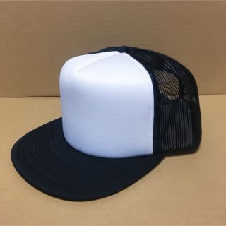 オットーキャップ(OTTO CAP)のOTTOメッシュキャップ☆フラットバイザー☆ツートンブラック☆白黒ハーフ(キャップ)