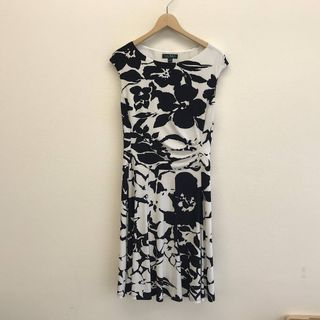 ラルフローレン(Ralph Lauren)の『USED』 RALPH LAUREN ラルフローレン 花柄ワンピース サイズ4 RN#41381 ワンピース ポリエステル/ポリウレタン  ホワイト/ブラック系【中古】(ひざ丈ワンピース)