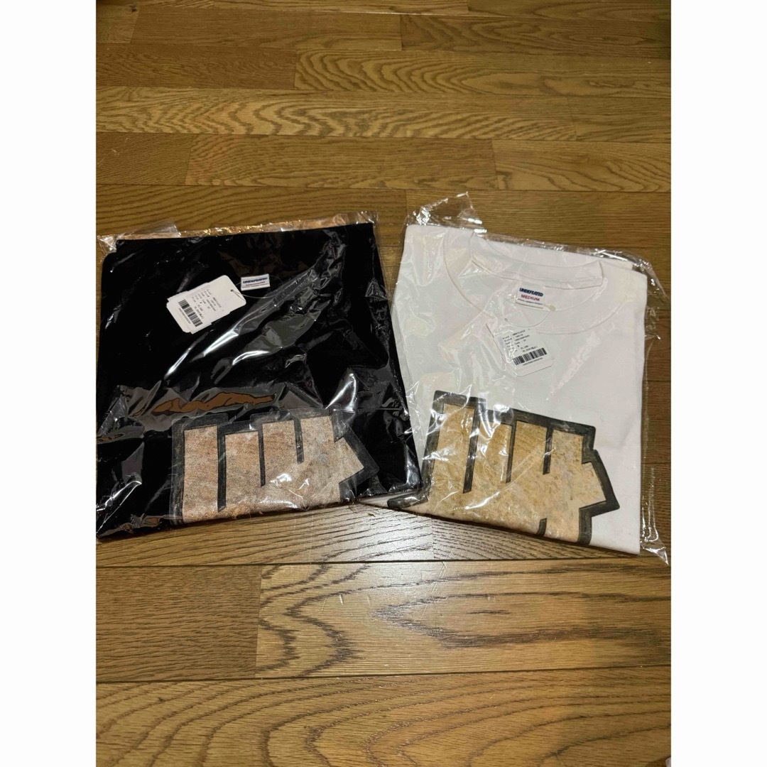 UNDEFEATED(アンディフィーテッド)の断捨離 UNDEFEATED 半袖Tシャツ 2枚セット メンズのトップス(Tシャツ/カットソー(半袖/袖なし))の商品写真