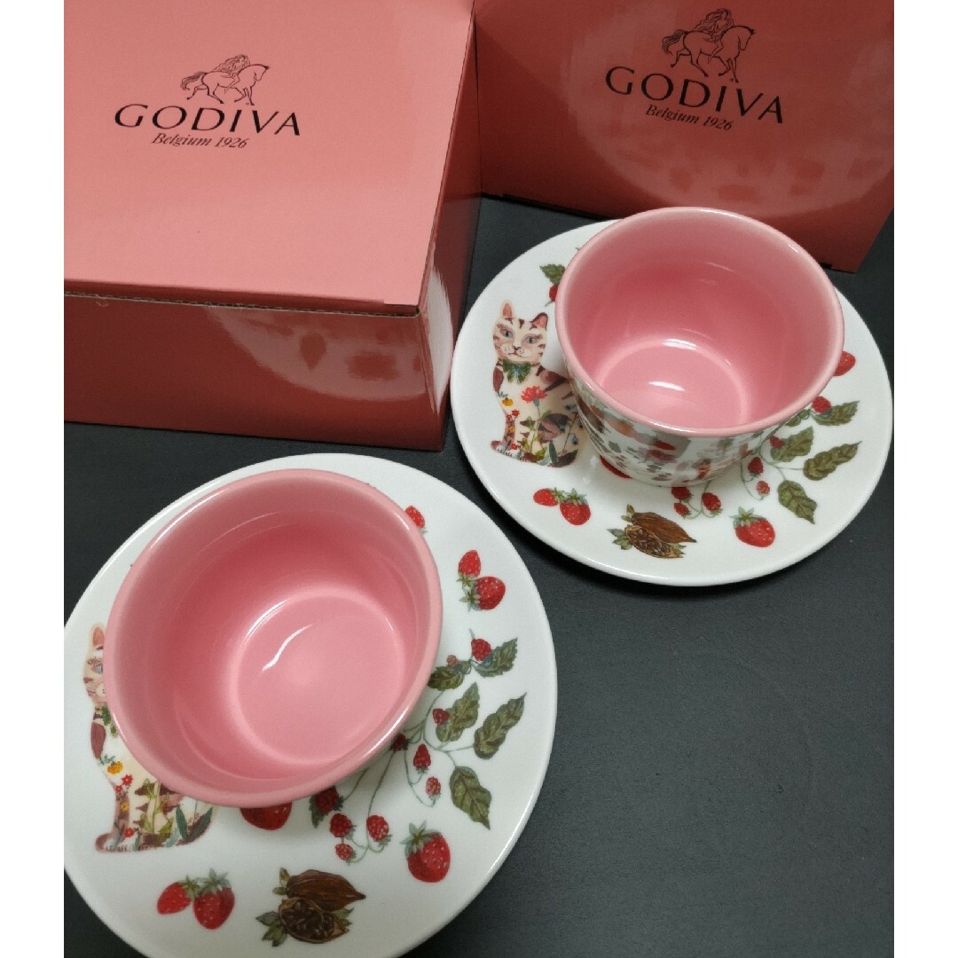 GODIVA(ゴディバ)のゴディバ　オリジナルカップ＆ソーサー インテリア/住まい/日用品のキッチン/食器(食器)の商品写真
