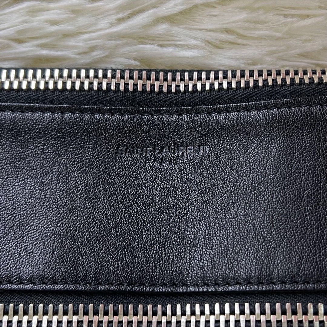 Saint Laurent(サンローラン)の美品♡A4可♡保存袋♡箱♡説明書付♡サンローラン レザー クラッチバッグ メンズのバッグ(セカンドバッグ/クラッチバッグ)の商品写真