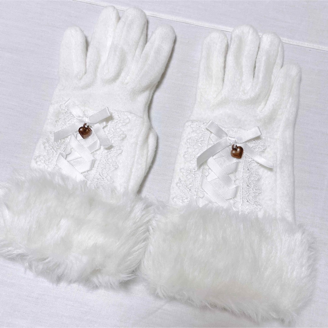 SWIMMER(スイマー)のSWIMMERスイマーレースアップ手袋ホワイト量産型地雷系ロリータガーリー可愛い レディースのファッション小物(手袋)の商品写真