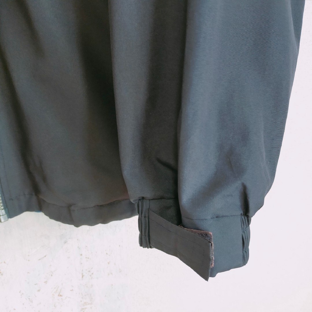 hummel(ヒュンメル)のHUMMEL ナイロンジャケット　トラックジャケット　ブラック　ブルー XL メンズのジャケット/アウター(ナイロンジャケット)の商品写真
