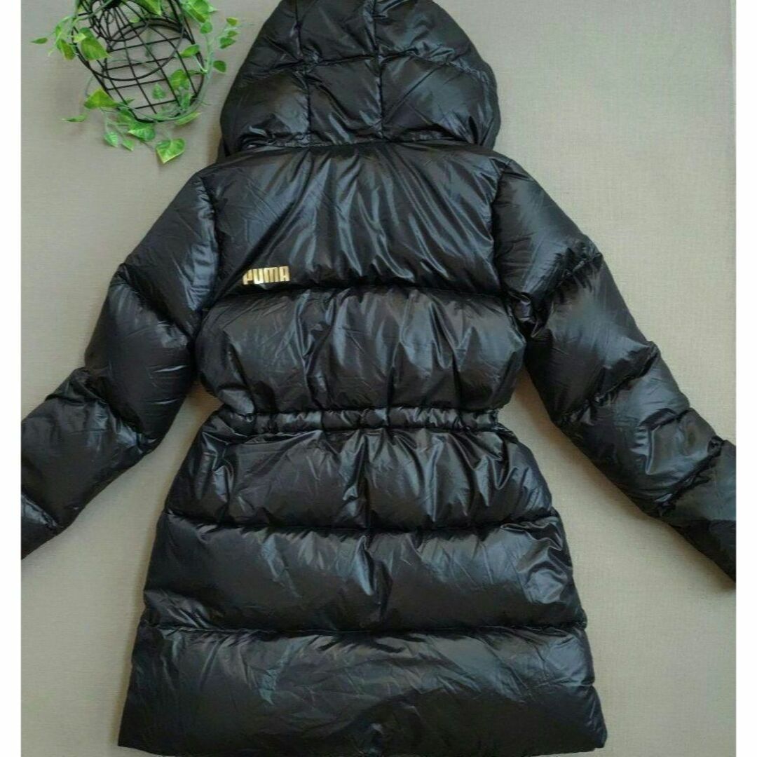 PUMA(プーマ)の新品 プーマ　ダウンコート ブラック フェザー　ロング　ミドル丈 レディースのジャケット/アウター(ダウンコート)の商品写真