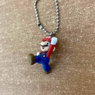 ニンテンドウ(任天堂)のマリオ　キーホルダー(キャラクターグッズ)