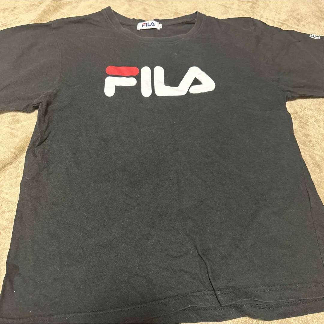 FILA(フィラ)のフィラ　黒　半袖　Tシャツ　FILA レディース レディースのトップス(Tシャツ(半袖/袖なし))の商品写真