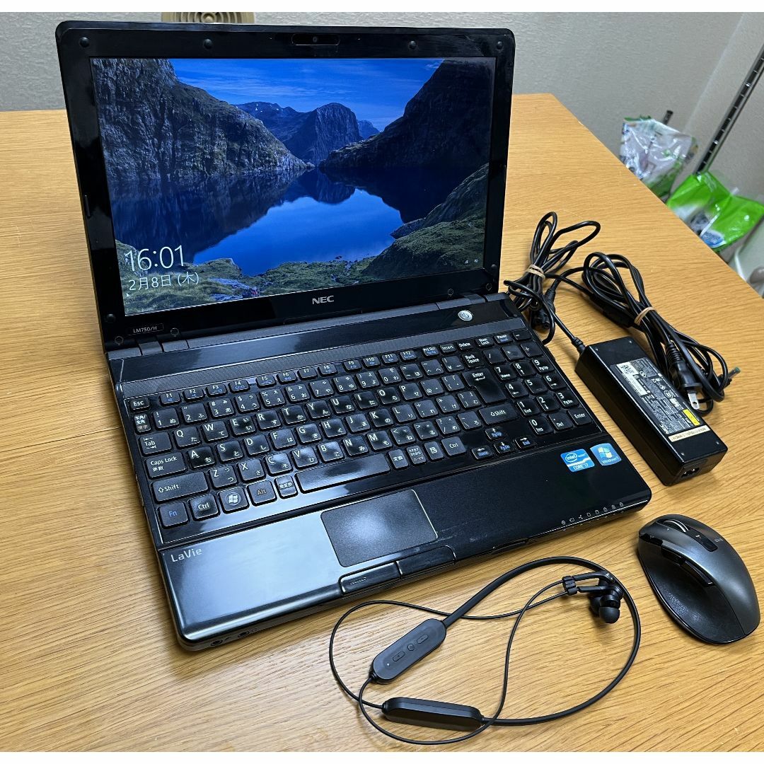 NEC(エヌイーシー)のNEC LM750/HS6B　Corei7 8GB SSD512GBのせかえ済 スマホ/家電/カメラのPC/タブレット(ノートPC)の商品写真