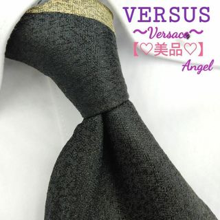 ヴェルサス(VERSUS)の美品 ヴェルサス ネクタイ エンジェル ブラック ゴールド[BN](ネクタイ)