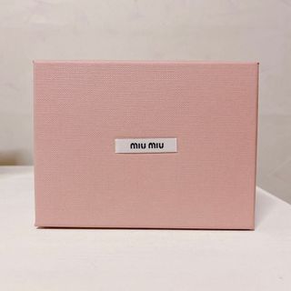 ミュウミュウ(miumiu)のmiumiu 空箱(ショップ袋)