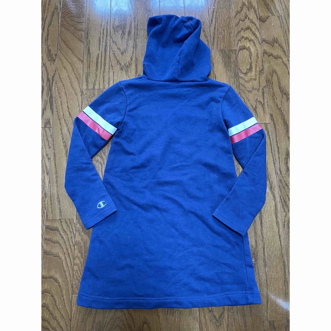 Champion(チャンピオン)のトレーナー ワンピース チャンピオン キッズ/ベビー/マタニティのキッズ服女の子用(90cm~)(ワンピース)の商品写真