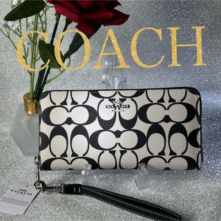 COACH - COACH （コーチ）レディース長財布オーナメント プリント長