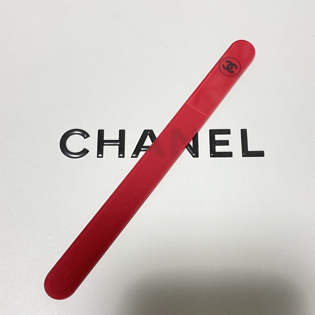 CHANEL(シャネル)のシャネル ネイルファイル ディバ 143  濃いピンク CHANEL 爪やすり コスメ/美容のネイル(ネイルケア)の商品写真