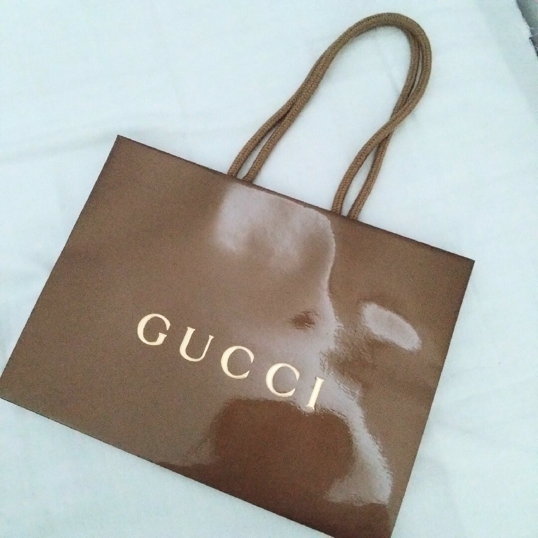 Gucci(グッチ)の【GUCCI】 ２枚セット　ショップバッグ／紙袋／ショップ袋 レディースのバッグ(ショップ袋)の商品写真