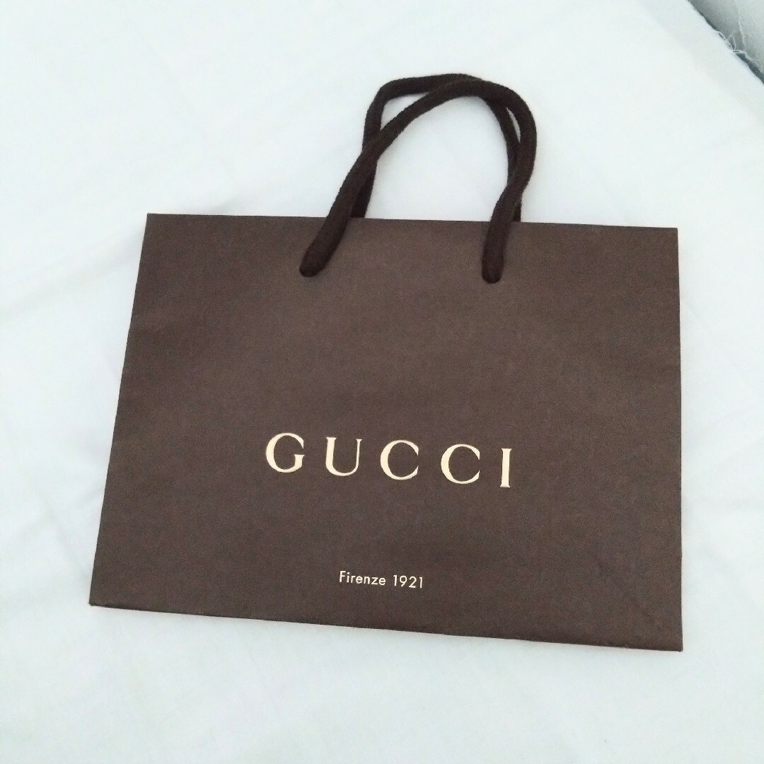 Gucci(グッチ)の【GUCCI】 ２枚セット　ショップバッグ／紙袋／ショップ袋 レディースのバッグ(ショップ袋)の商品写真