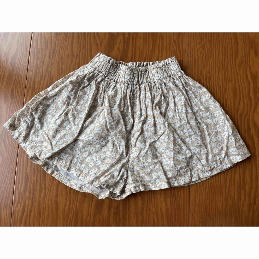 aladinkids 花柄ショートパンツ S キッズ/ベビー/マタニティのキッズ服女の子用(90cm~)(パンツ/スパッツ)の商品写真