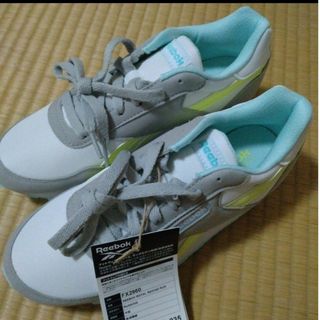 リーボック(Reebok)のReebok23.5ｃｍroyal rewind run ランニング(スニーカー)