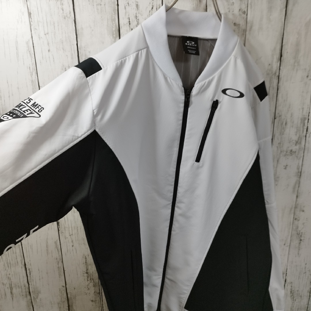 Oakley(オークリー)の【OAKLEY】Thermal Track Jacket　D365 メンズのトップス(ジャージ)の商品写真