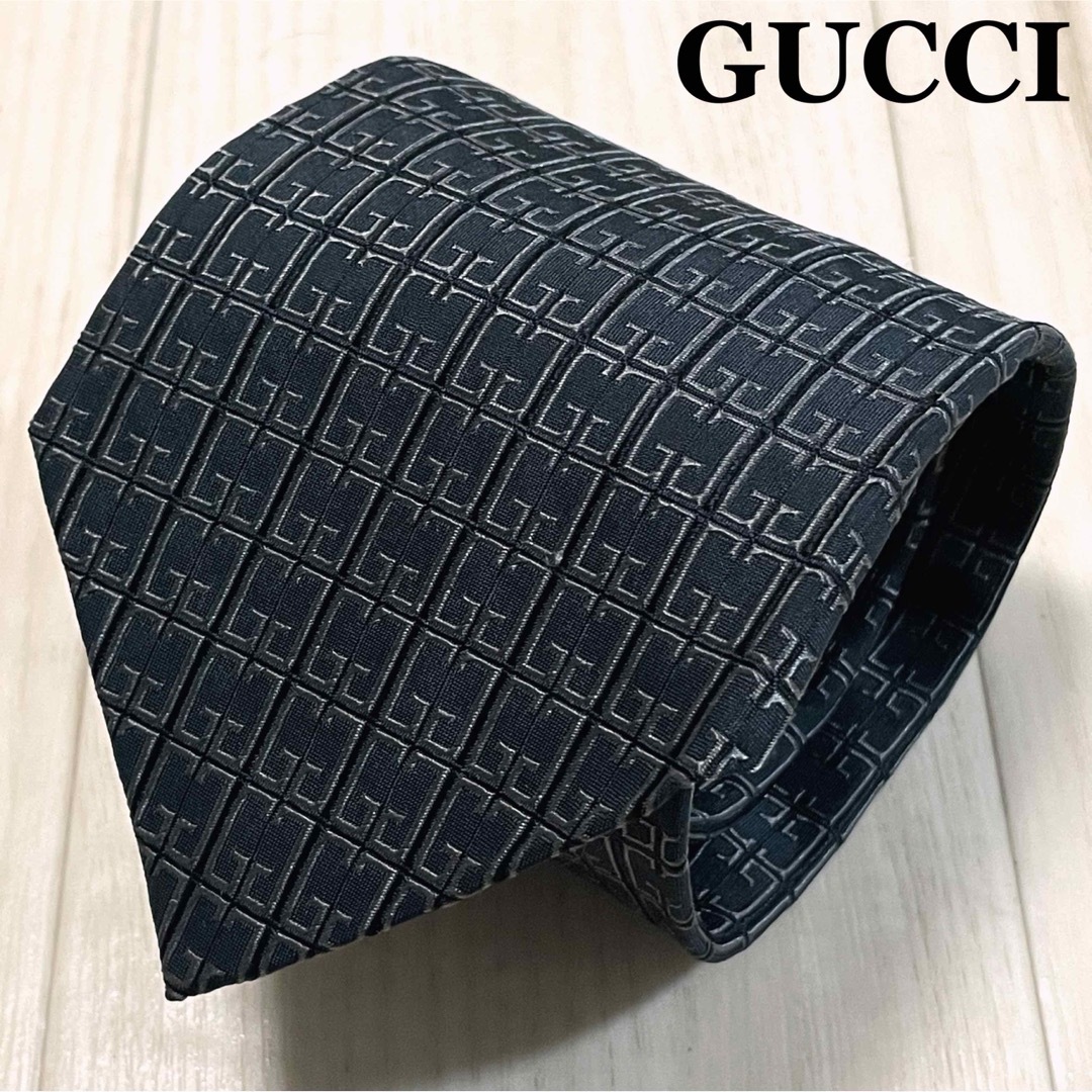 Gucci(グッチ)の美品 GUCCI グッチ GG柄 ネクタイ イタリア製 シルク 肉厚 ブラック系 メンズのファッション小物(ネクタイ)の商品写真