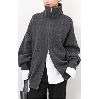 ドゥーズィエムクラス(DEUXIEME CLASSE)の【美品】Deuxieme Classe OLBIA ロングジップブルゾン　グレー(ブルゾン)