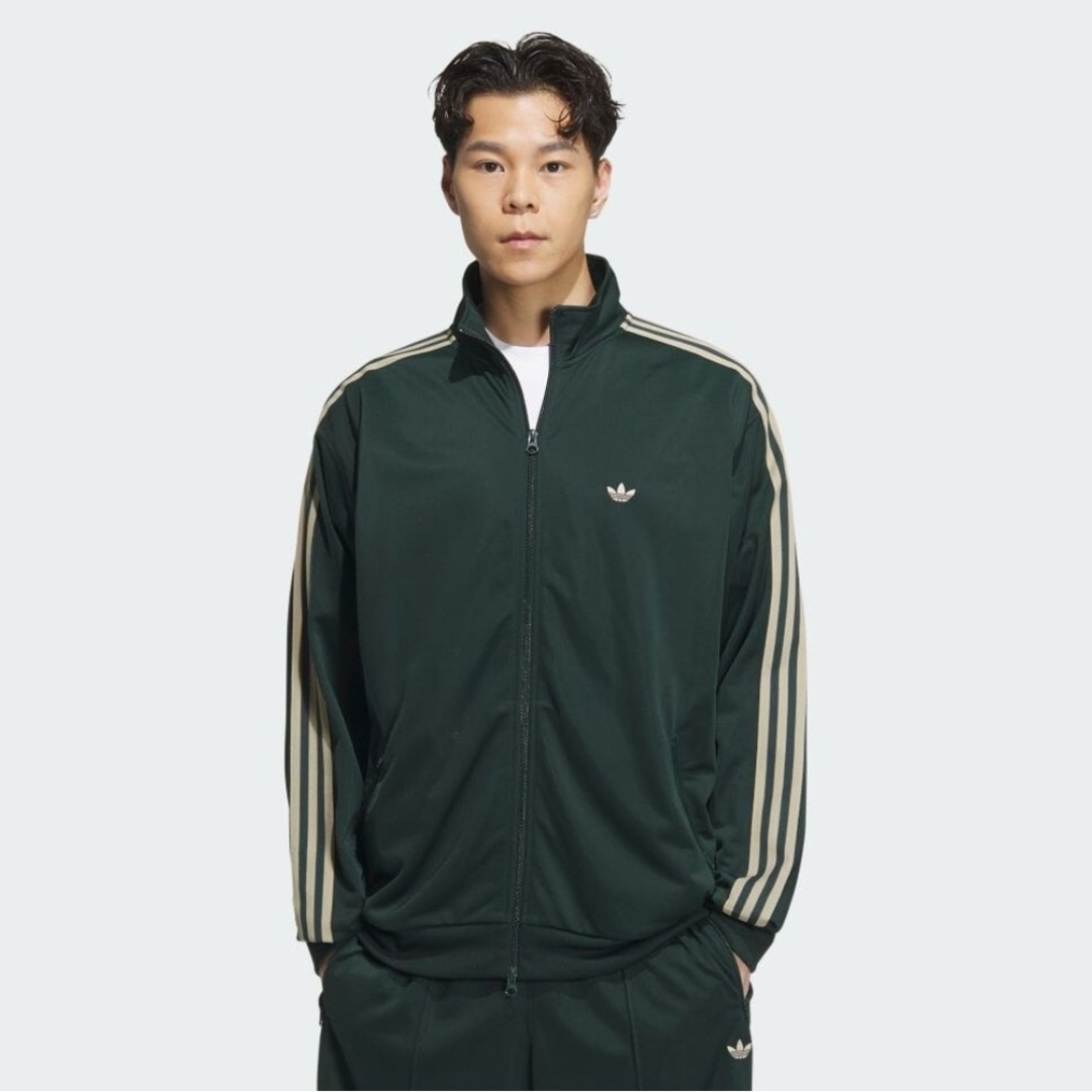 Originals（adidas）(オリジナルス)の[常田大希着用アイテム] トラック　セットアップ　シャドーグリーン　Ｓサイズ メンズのトップス(ジャージ)の商品写真