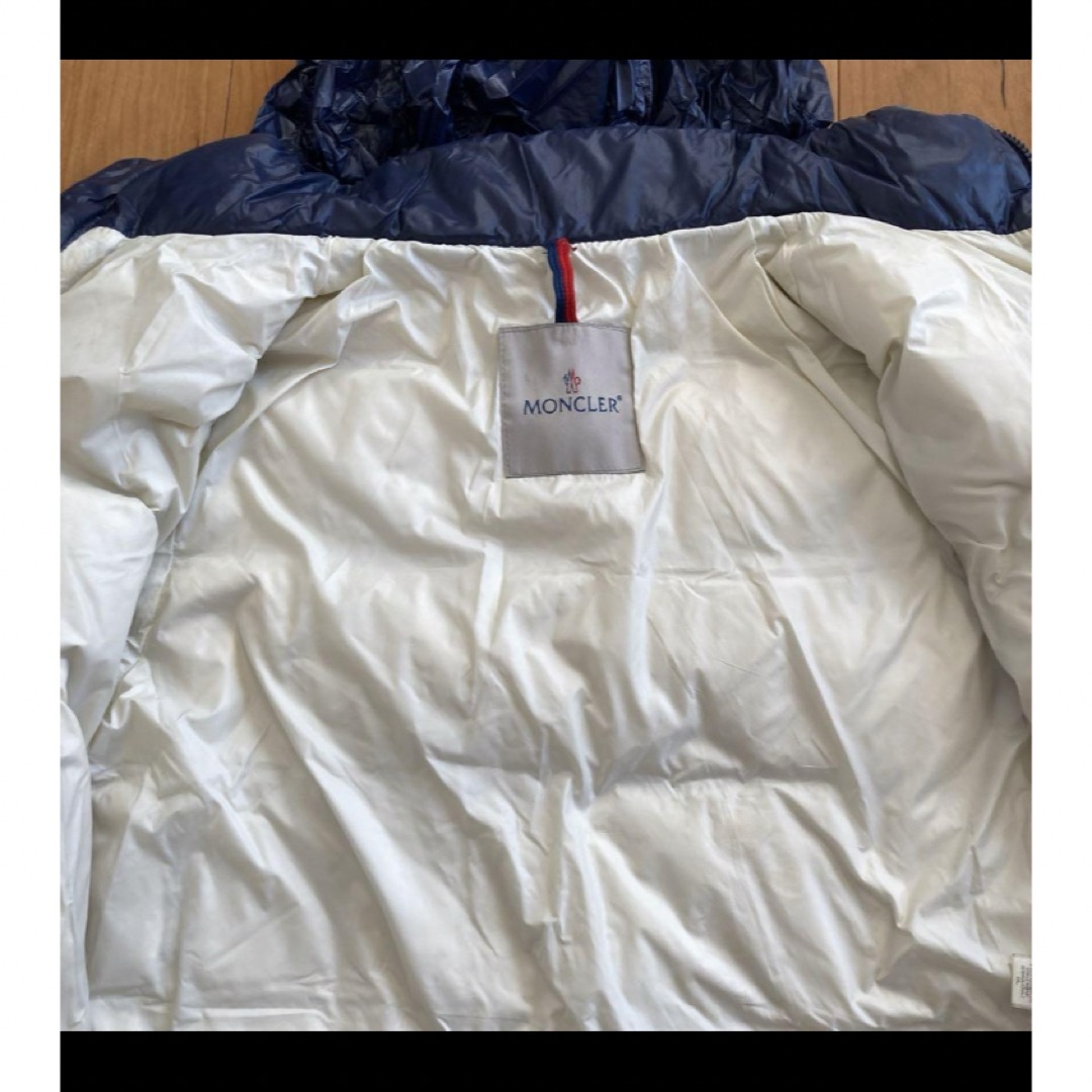 MONCLER(モンクレール)のモンクレール　ダウンジャケット　130 キッズ/ベビー/マタニティのキッズ服男の子用(90cm~)(ジャケット/上着)の商品写真