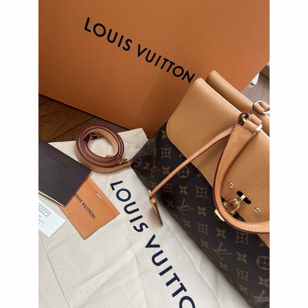 LOUIS VUITTON(ルイヴィトン)のLOUIS VUITTON モノグラム ヴィーナス2WAY M41778 レディースのバッグ(ハンドバッグ)の商品写真