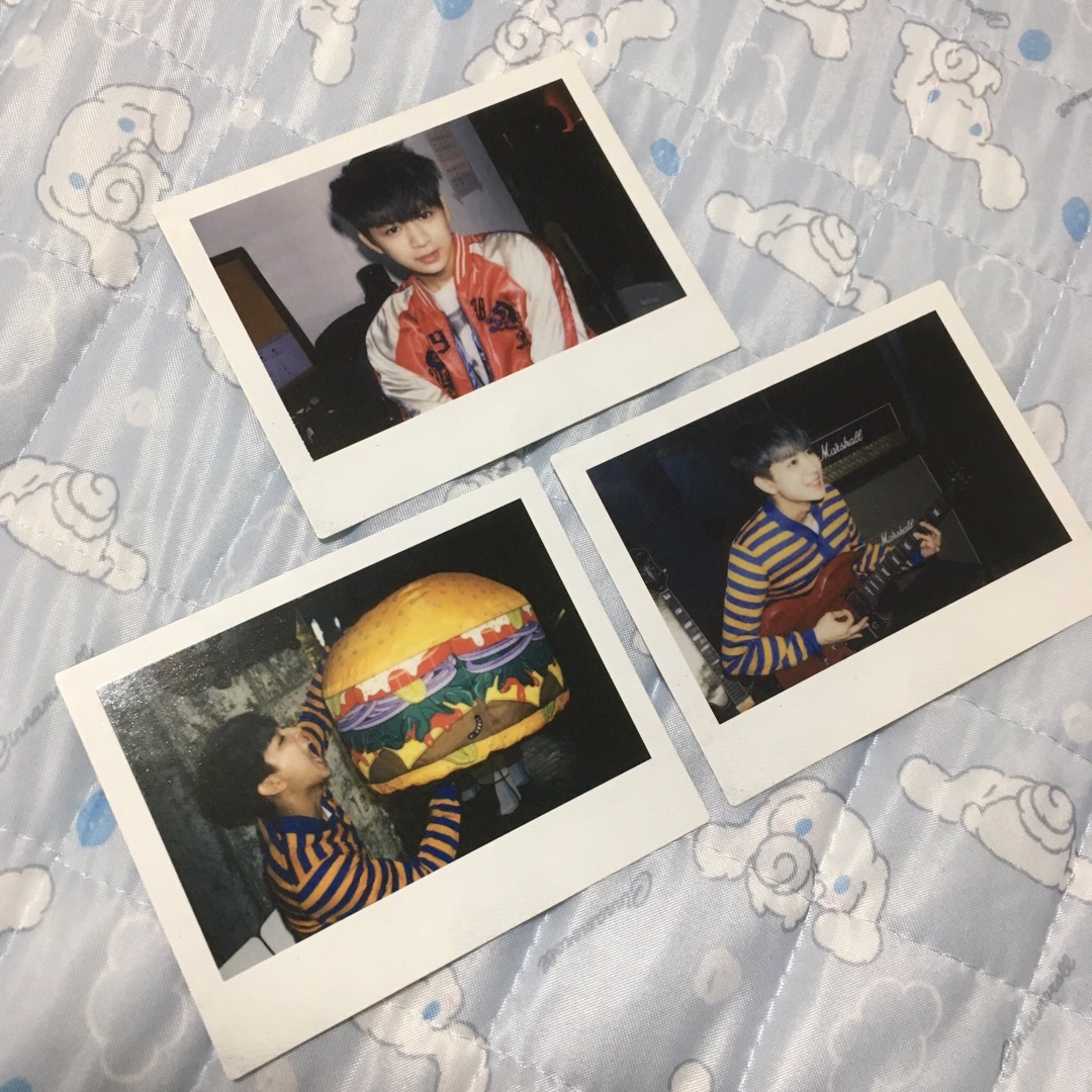 iKON(アイコン)のiKON ユニョン ポラロイドカード エンタメ/ホビーのタレントグッズ(アイドルグッズ)の商品写真